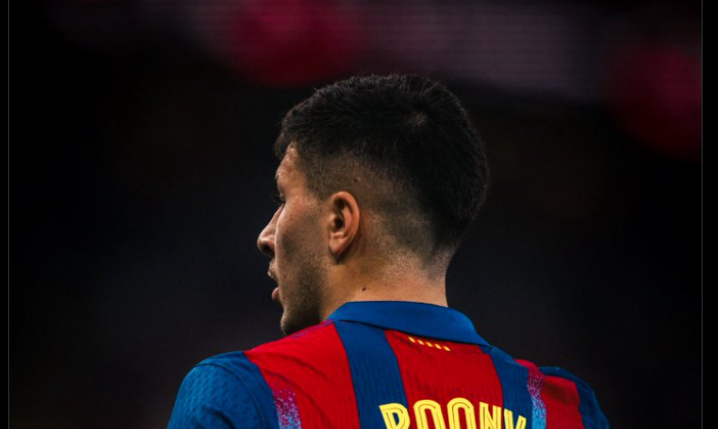 Roony Bardghji ZAREJESTROWANY w pierwszej drużynie Barcy z numerem...